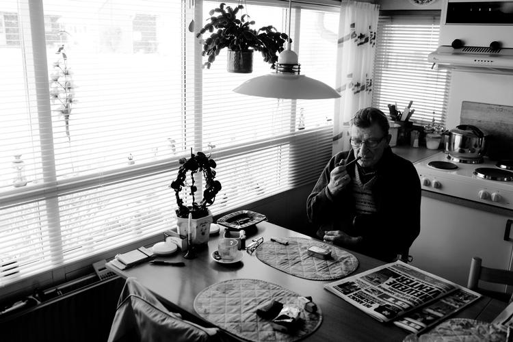 Charles Tønder, 86, arbejdede som svejser på Lindø. »Jeg troede aldrig, at værftet ville lukke. Det kom som et chok for hele Munkebo. Når jeg møder gamle kolleger, ender vi altid med at tale om værftet«. 