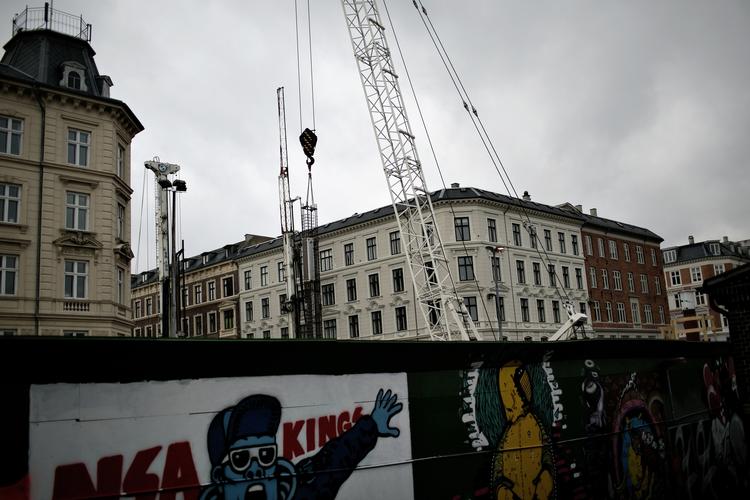 nabostrid. Flere naboer til metroen klager over, at det larmer for meget, når der i øjeblikket bliver bygget flere steder i København. 