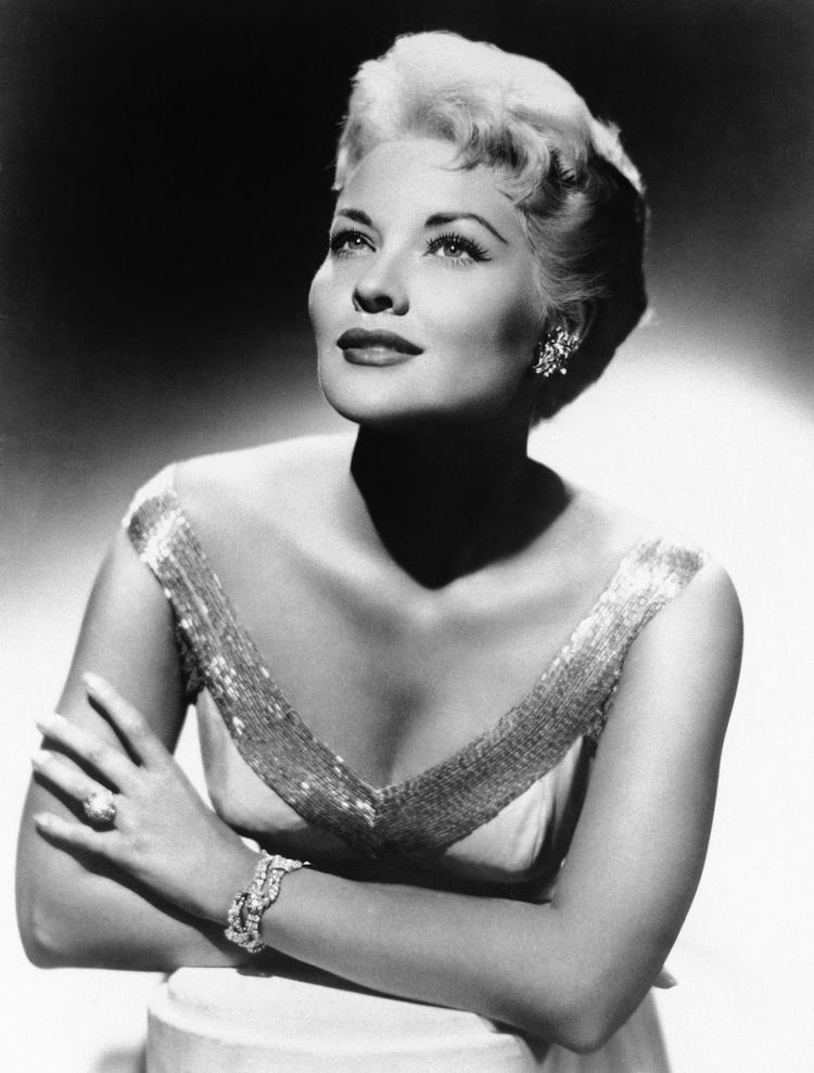 valser. Patti Page fik blandt andet kæmpe succes med 'Tennessee Waltz'. 
