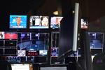 Al-USA. Den panarabiske tv-station vil ikke konkurrere med de store nyhedskanaler i USA, men vil satse på aktuelle historier med mennesket i centrum, lyder det fra Al-Jazeera. 