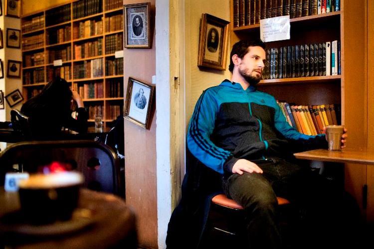 Hulehygge. Et sted som Paludans Bogcafe samler meget af det som Christian Tafdrup holder af. 