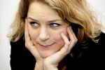 Pli. Johanne Schmidt-Nielsen overvejede at sige fra, da hun blev bedt om at gætte noget, hun allerede vidste. Af ren høflighed lod hun være. 