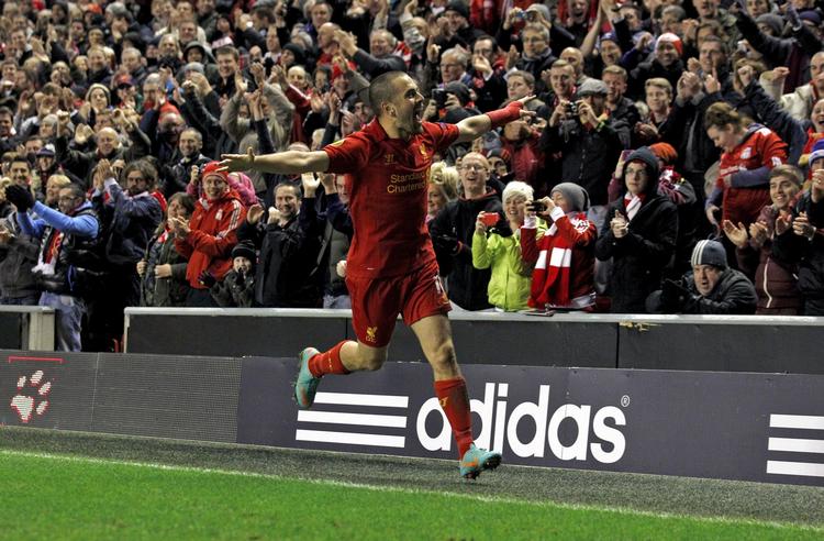 Skiftedag. Joe Cole nåede 42 kampe og beskedne 5 scoringer i Liverpool. 