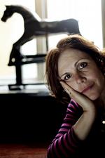 Ekvilibrist. Christina Hesselholdt er nomineret for hendes tredje bind i triologien, 'Selskabet gør op'. 