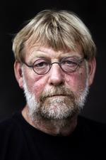 Parret. Forfatter Oscar K. har skrevet adskillige, anmelderroste bøger sammen med Dorte Karrebæk, og er nu også nomineret for deres seneste samarbejde. 