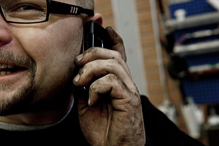 HJÆLP. TDC beder kunderne om at fortælle om de fupopkald, de modtager. 