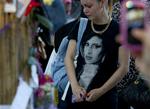 Mindet. Amy Winehouse blev kun 27 år. Hun blev fundet død i sit hjem i London i sommeren 2011. 