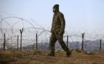 Kamp. Indiske soldater blev dræbt i en skudveksling med pakistanske styrker i Kashmir. 