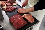 Kødkender. Du har helt styr på udskæringer og hvad de kan - og ikke kan - bruges til, når du har været på kursus hos Gourmandiet. 