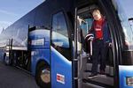ankomst. Ulrik Wilbek stiger ud af bussen ved ankomst til landsholdets hotel i Sevilla. 