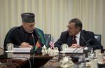 Samtale. Den afghanske præsident, Hamid Karzai, mødtes i går med den amerikanske forsvarsminister, Leon Panetta. 