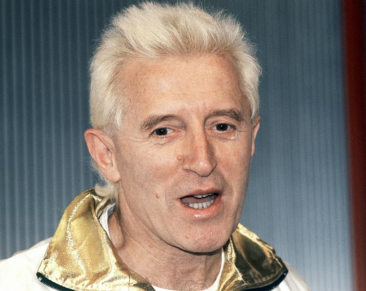OVERGREB. Ny rapport viser, at Jimmy Savile voldtog 28 børn. Politiet forventer, at antallet af sager mod ham vil stige. 