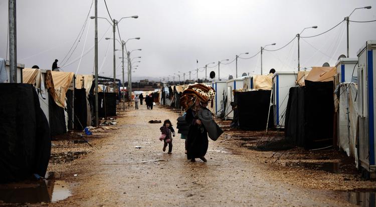 FLYGTNINGE. Tusindvis er drevet på flugt ud af Syrien og har fundet ly i nabolandene Tyrkiet, Libanon og Jordan. Her er en flygtningelejr i Jordan fotograferet. 