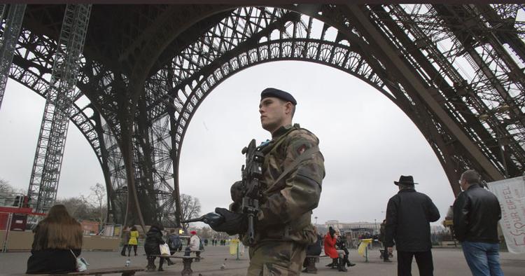 TERROR. Danske turister frarådes ikke rejse til Frankrig. 