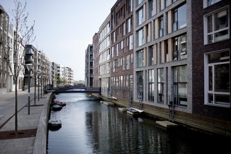 Alment. Her på Sluseholmen i København kan du leje 111 kvadratmeter for knap 11.000 kroner om måneden. 