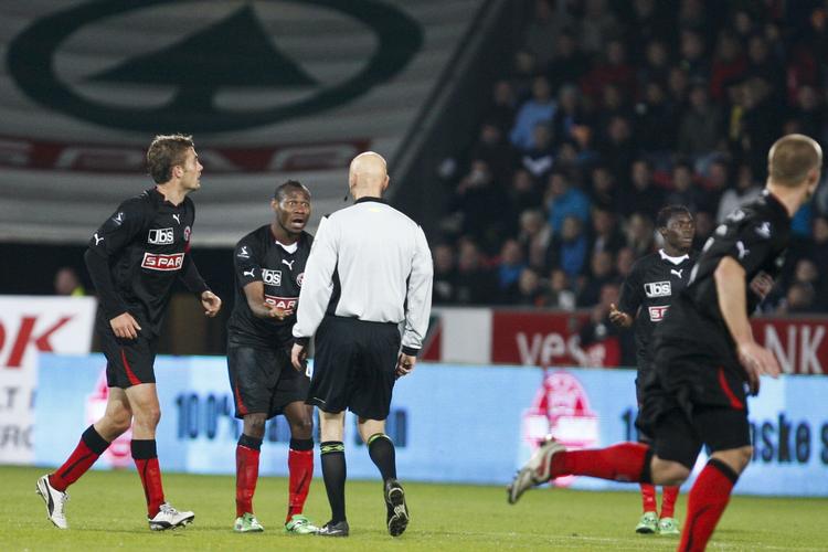Bundlinje. Den økonomiske situation er alvorlig i FC Midtjylland. 