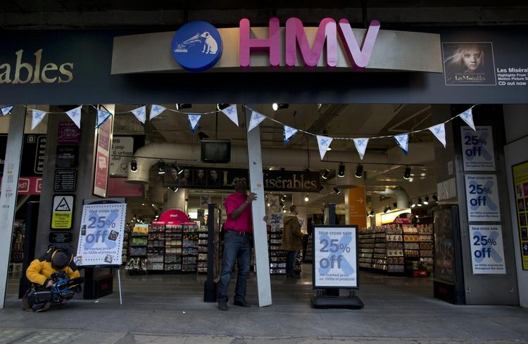Haltende. Musikkæden HMV - her på Oxford Street i London - lider under svindende musiksalg. 