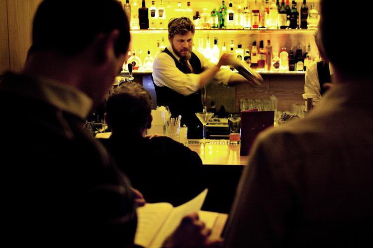 Udvider. Cocktailbaren Ruby(billedet) er blevet så stort et tilløbsstykke, at baren nu udvider med en aflægger på med hele tre etager på Vesterbro. 