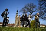 byggeplaner. 11,5 meter høj bygning til Livgardens Musikkorps skal måske etableres på pladsen ved Rosenborg Slot. 