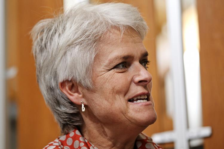 Præcis. Annette Vilhelmsen præciserer egentlig ikke så meget i sin præcisering, men regeringen har et godt samarbejde med erhvervslivet, konstaterer hun. 