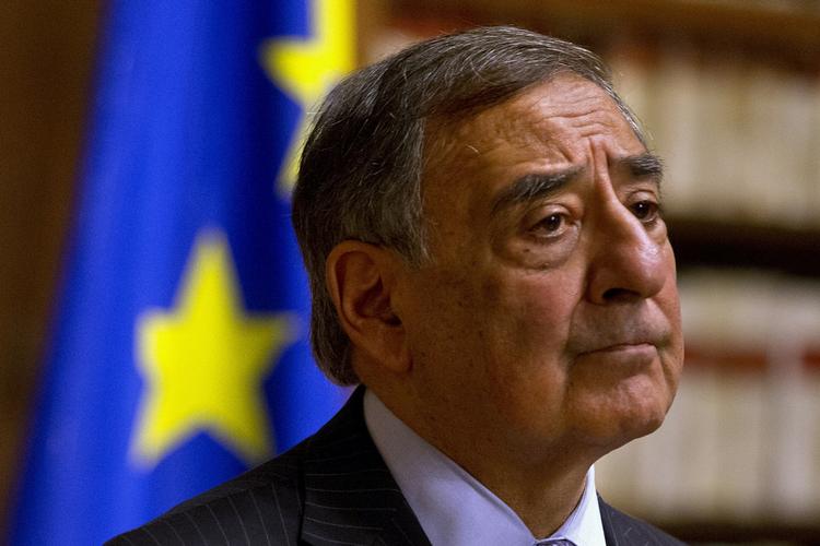 Bekymrende. Den amerikanske forsvarsminister, Leon Panetta, bekræftede i går, at amerikanske statsborgere er blandt de tilfangetagne. 