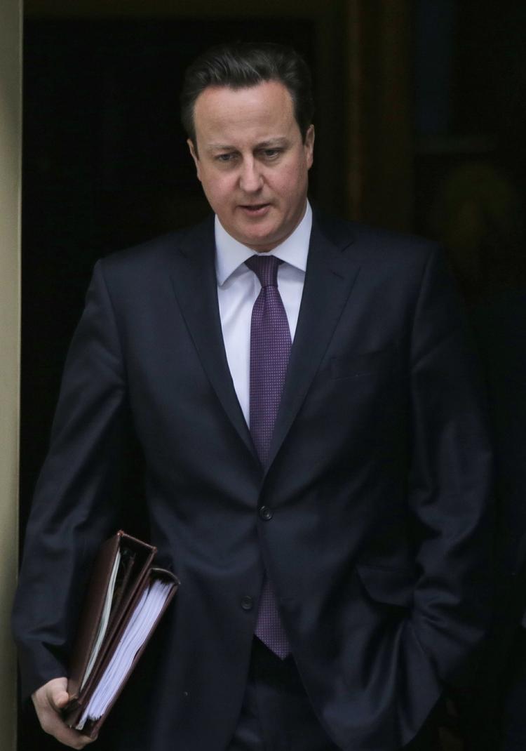 Krise. David Cameron siger, at aktionen mod gidseltagerne i Algeriet endnu er i gang. 