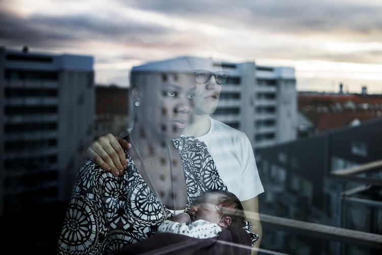 UDVISNING. Marie Sorivelle, her sammen med manden Bo og deres nyfødte datter, skal forlade landet den 18. februar. 