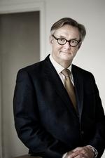 Overpris. Peter Biering, partner i advokatfirmaet Poul Schmith, siger at det »handler om, at vi har en forretning at drive« 