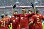dobbelt. Den kroatiske forward Mario Mandzukic jubler, og det har han god grund til. Han scorede nemlig begge Bayerns mål. 