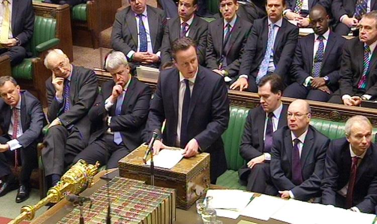 Underhuset. Storbritanniens premierminister, David Cameron (i midten), taler om gidselsituationen i Algeriet. Billedet er taget i Underhuset i London i går. 
