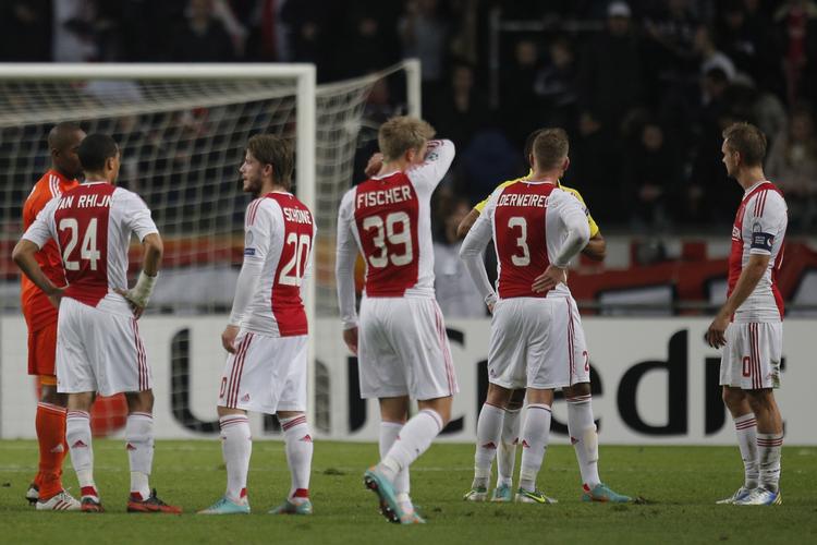 dobbelt. Viktor Fischer blev kampens helt for Ajax, da danskeren slog pusten ud af Feyenoord før pausen. 