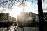 Kosteligt. Både blandt private og  almene boliger ses en tendens til flere boliger med højere huslejer. På  Sluseholmen i København kan man leje 111 kvadratmeter for knap 11.000 kroner om måneden. 