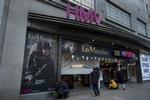 Krise. HMV har haft butik i Londons Oxford Street i mere end 90 år, men nu er det måske snart slut for den legendariske musikkæde. 