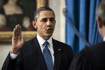 Hellig. Det helligste øjeblik - selve afsigelsen af eden - fandt sted i Det Hvide Hus i går. I dag markeres genindsættelsen af Obama med taler og fester. Og en gentagelse af eden. 