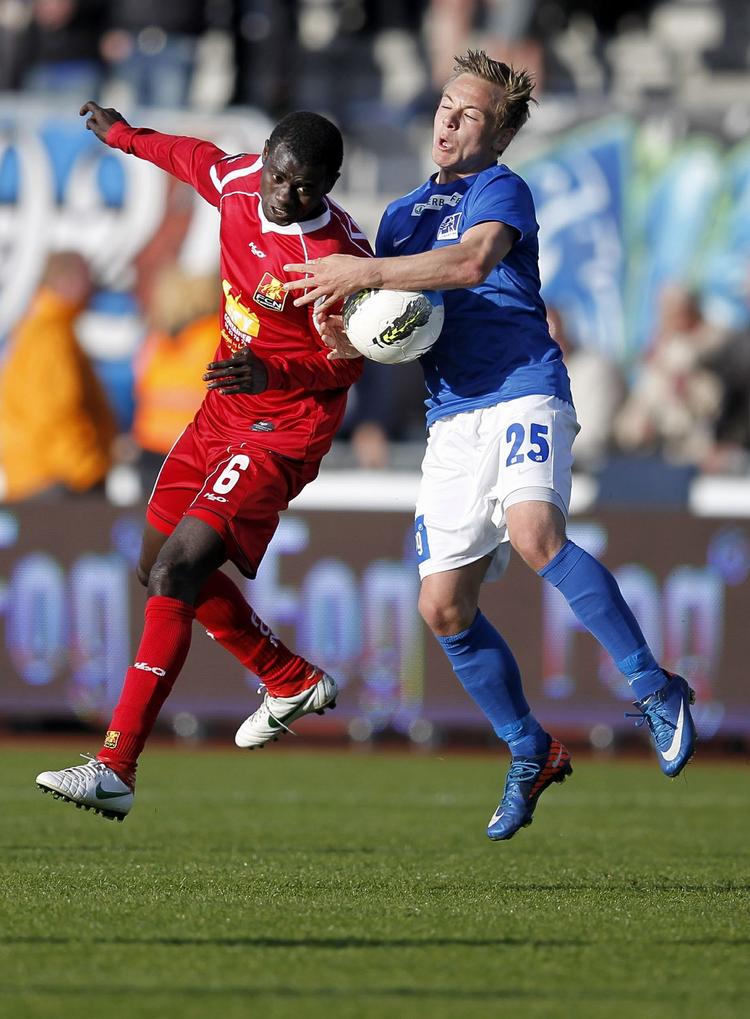 Svingdør. Uffe Bech (t.h.) er kommet til i FCN, mens Enoch Adu (t.v.) er rygtet til belgiske Club Brugge i en handel til 15 mio. kroner. 