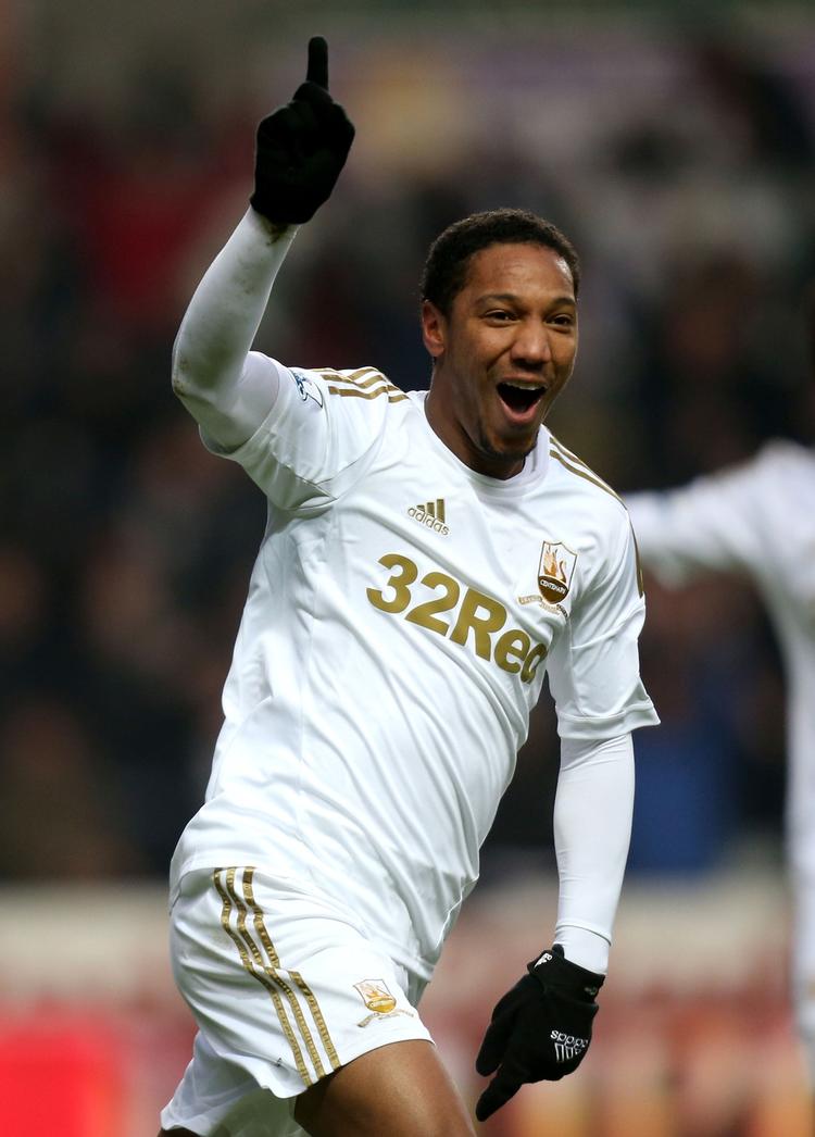 Formstærk.  Jonathan De Guzman scorede i lørdags et pragtmål i 3-1-sejren over Stoke. 