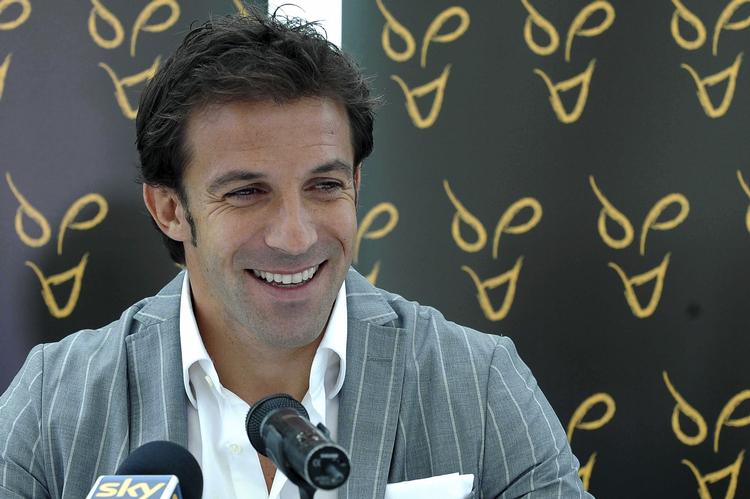 FARTGLAD. Lige siden han var dreng, har fodboldspilleren Alessandro del Piero haft en passion for motorsport. 
