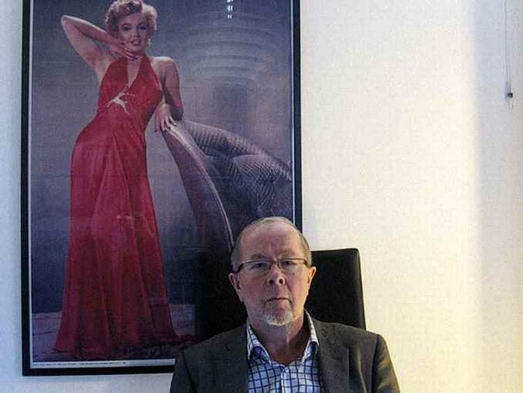 Mainstrem. Hollywood er ofte undervurderede. De kan godt byde på indblik i basale menneskelig forhold, mener filmprofessor Torben Grodal, der meget passende har paceret foran et billede af Marilyn Monroe. 