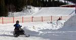Vrooom. Efter en lang dag på ski er det ikke noget som en afslappende snescooter-tur. 