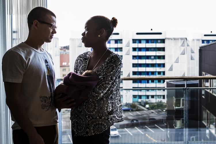 Ophold. Bo Dalsgaard og hans kone Marie Sorivelle kæmper stadig for at få opholdstilladelse til hende. 