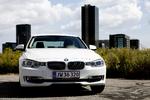 STJÅLET. Med en kopi af en bilnøgle lykkedes det en 24-årig mand at køre væk med en spritny BMW. (Arkivfoto) 
