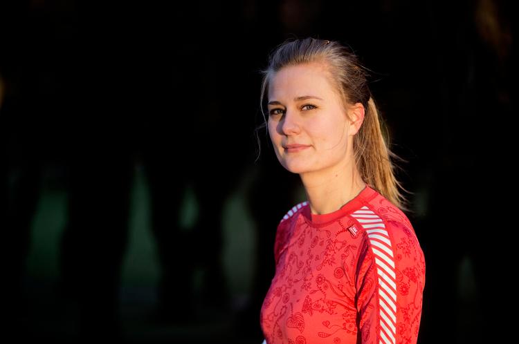 Av. Nina Simone Kierulff fik en skade i sin skulder af en forkert udført øvelse i crossfit. 