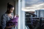 Lettelse. Siden kort før jul har Marie Sorivelle haft en udrejsedato hængende over hovedet. Nu er hun familiesammenført med sin danske mand, Bo Dalsgaard, og kan blive med ham og parrets datter i Danmark. 