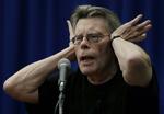 kontrol. Stephen King har selv tre pistoler liggende derhjemme, men nu vil han have en bedre kontrol med de amerikanske våbenlove. 