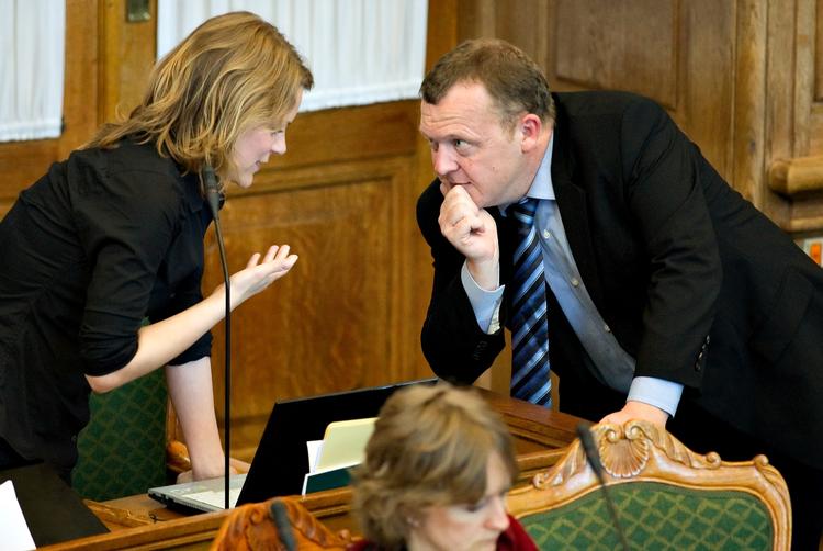 Enhedslisten og Venstre er begge bekymrede for den potentielle udvinding af uran i Grønland. 