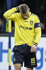 Ventetid. Mikkel Thygesen og co. kan blive fritstillet, hvis ikke der findes en løsning på de økonomiske problemer i Brøndby snarest. 