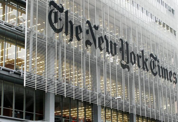 upopulær. Kina har været alt andet end begejstret for New York Times' artikler om den tidligere ministerpræsident Wen Jiabaos familie, som angiveligt har beriget sig med milliarder. 