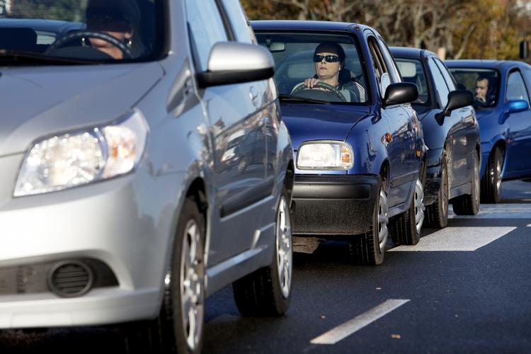 påvirkede. 135.000 personer i Danmark blev i 2011 behandlet med lægemidler indeholdende Zopiclon, blandt andet midlerne Imoclone, Imozop og Imovane. De har øget risiko for at blive involveret i trafikulykker. 