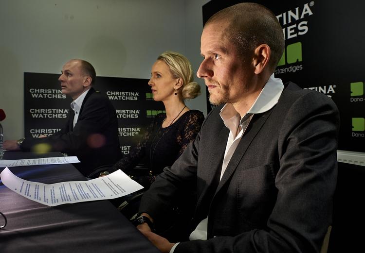 Bekendelse. Cykelrytteren Michael Rasmussen har erkendt at have brugt doping i alle sine år som aktiv og succesrig cykelrytter. »Jeg kan huske den første gang, jeg skulle stikke en nål i armen mig selv. Det var enormt grænseoverskridende«, siger han. 