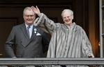dejavu. Prins Henrik har jævnligt luftet sin utilfredshed med, at han ikke må kalde sig konge. Det er sket både i 1996 og i 2002. 